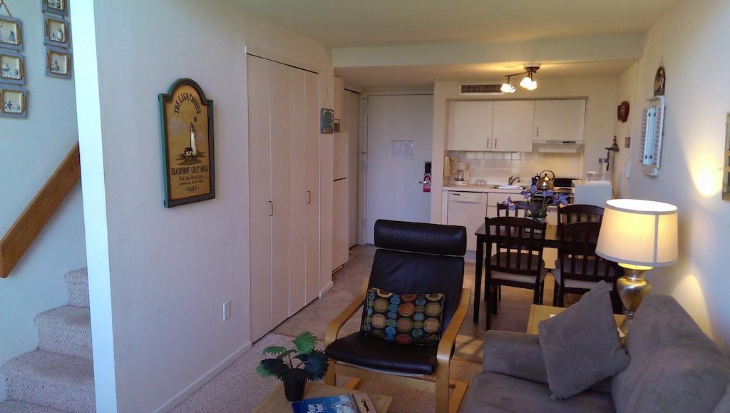 Montauk Manor Hotel Ruang foto A typical apartment at the complex