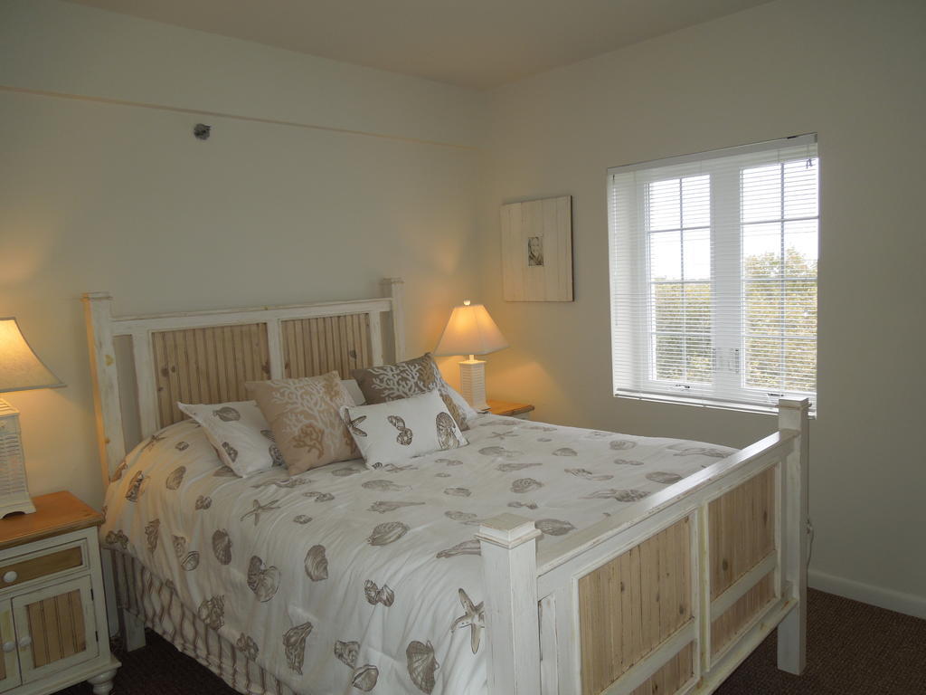 Montauk Manor Hotel Ruang foto A bedroom